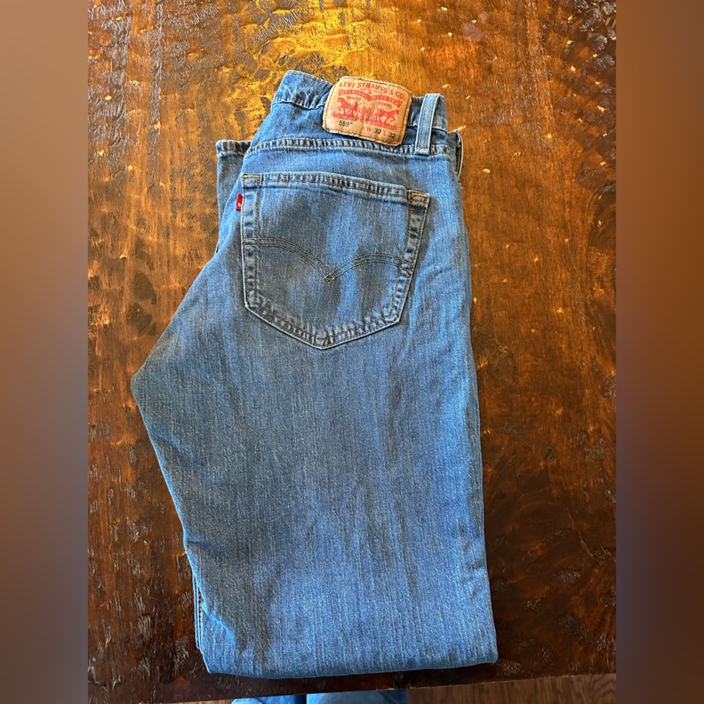 Men’s Levi’s 559, 32 x 32, in excellent condition.